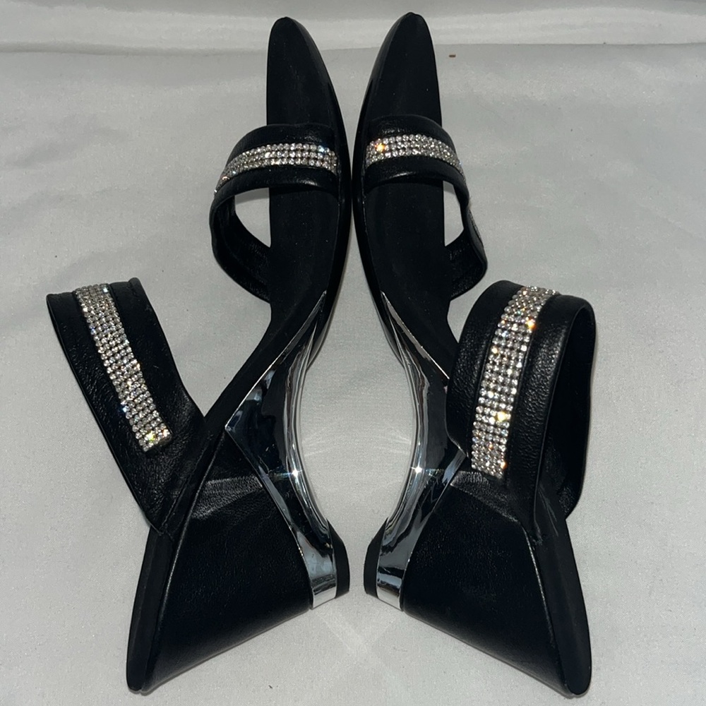 Onex cicely womens sandals 2 strap rhinestone lined size 37 US 6 Black - Picture 4 of 7